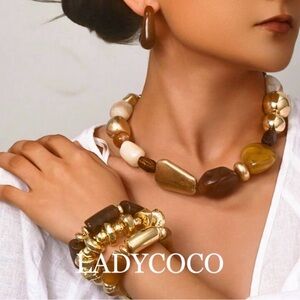 Vintage Gold and Brown Beaded Necklace Set of 6. Earrings 3bracelet 1Necklace